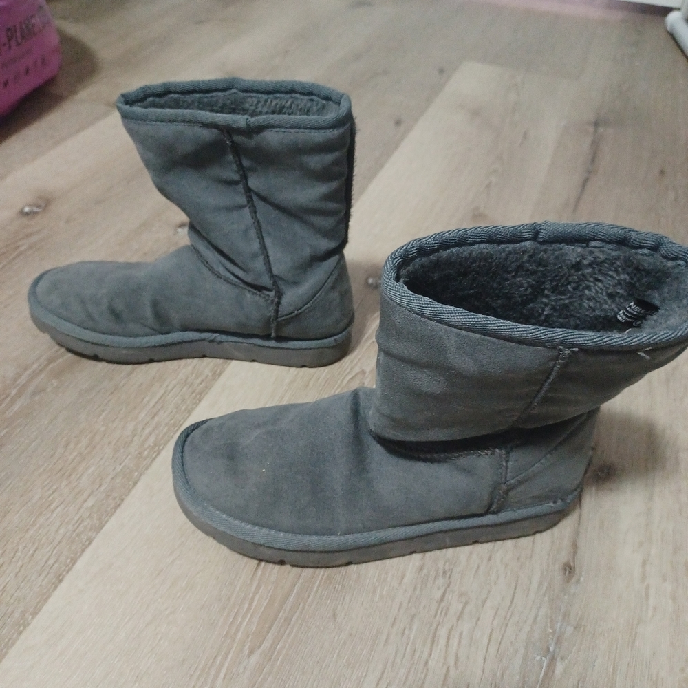 Kids winter boots